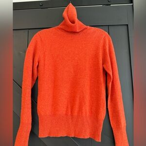 Neiman Marcus Vibrant Burnt Orange cashmere Turtleneck Sweater